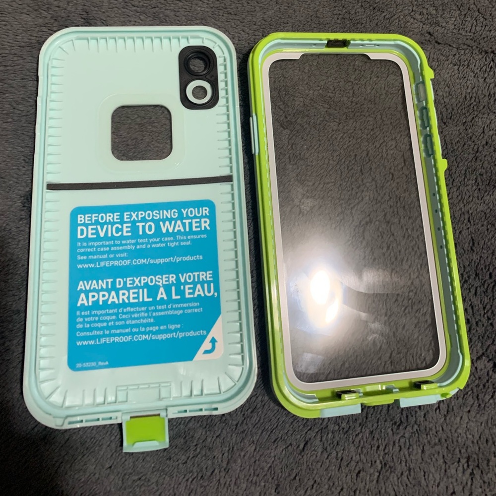 🍎iPhone XR lifeproof case